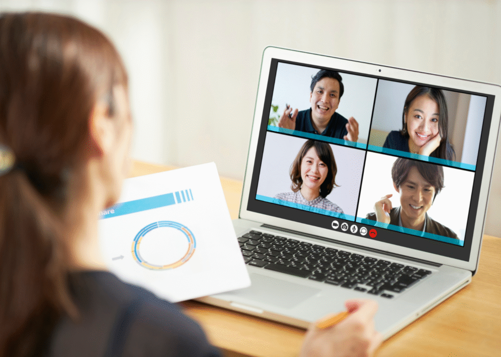 Influencer Marketing 9 Engage. Commu. Building